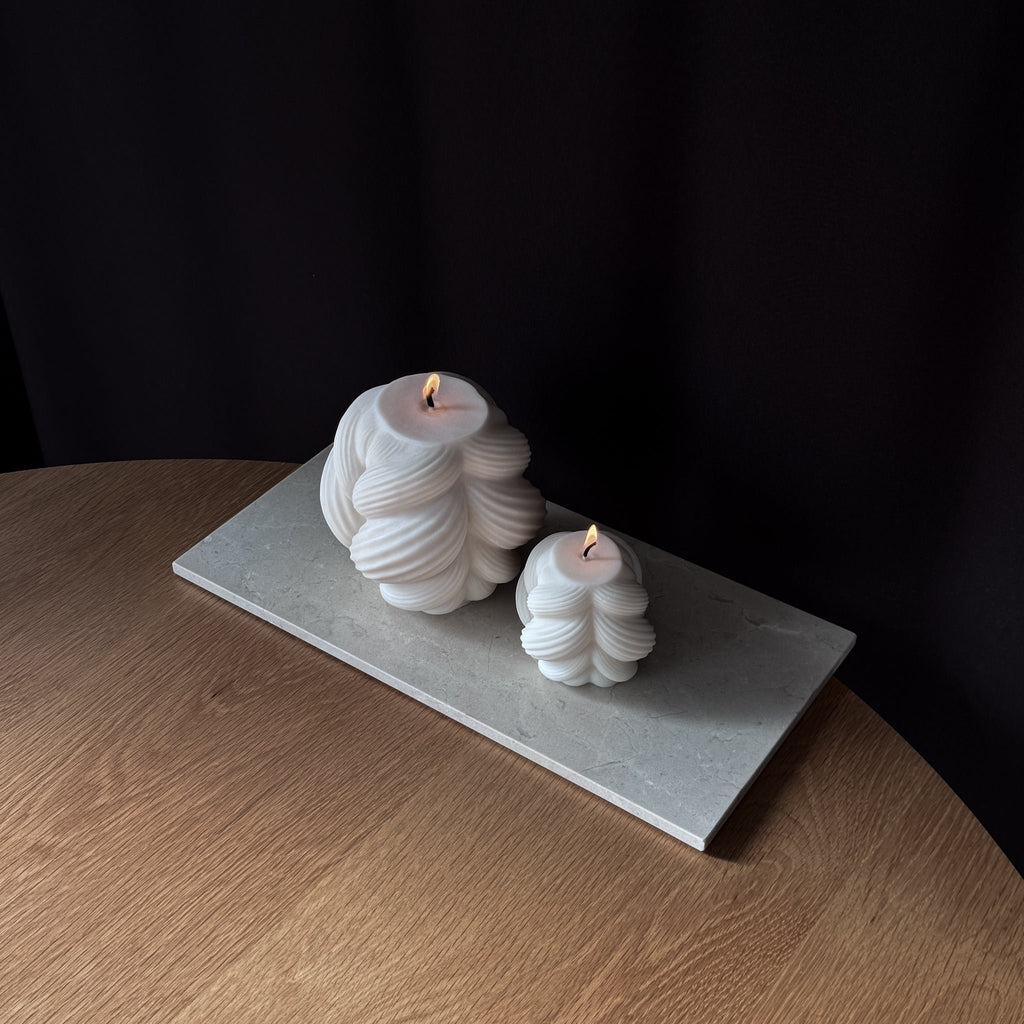 BRAID-Kerze, Rapswachskerze, geflochtenes Design, skulpturale Kerze, Baumwoll-Docht, handgefertigt, minimalistisches Design, umweltfreundlich, Deko-Kerze, modernes Interieur, Geschenkidee.