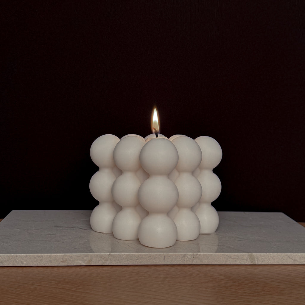  BUBBLE Kerzen, Rapswachskerze, Baumwolldocht, umweltfreundlich, Kerzen in verschiedenen Größen, stilvolles Design, minimalistische Dekoration, Geschenkidee, nachhaltige Produkte.