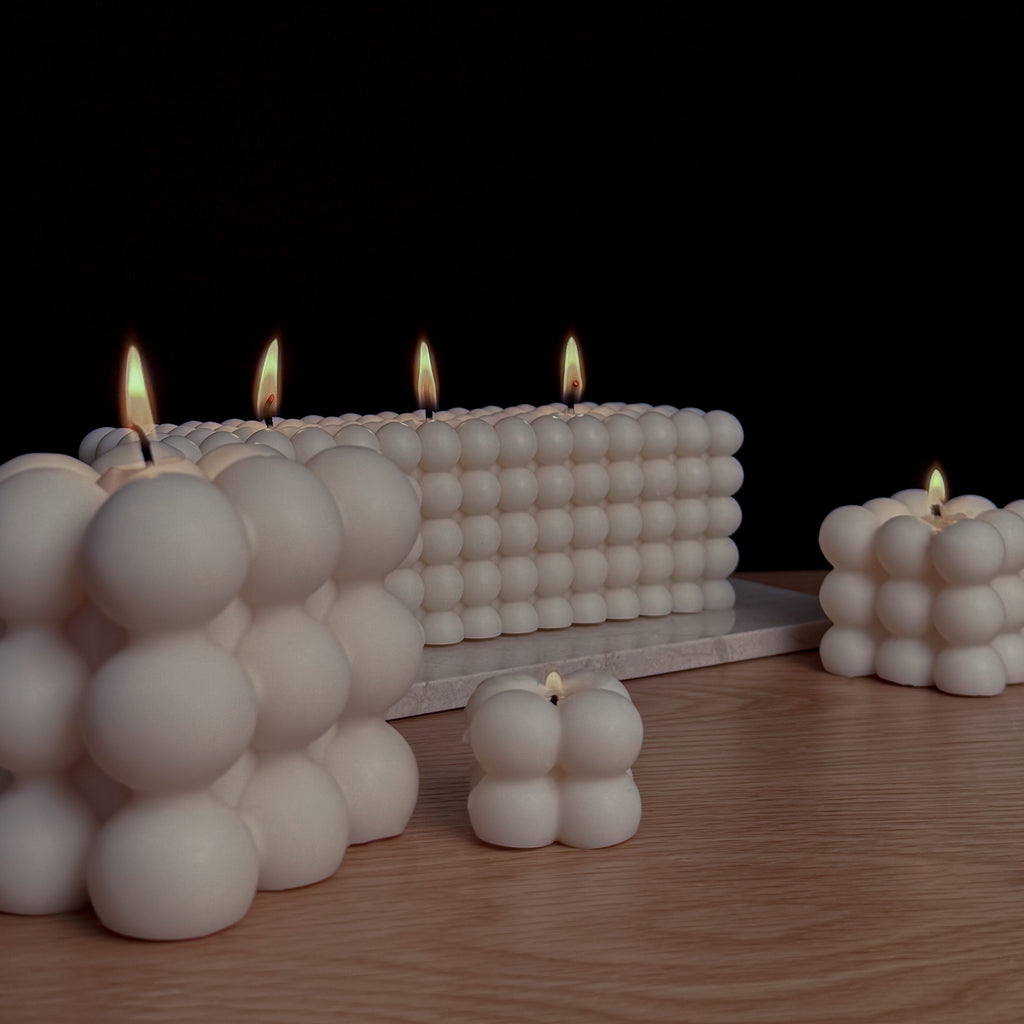  BUBBLE Kerzen, Rapswachskerze, Baumwolldocht, umweltfreundlich, Kerzen in verschiedenen Größen, stilvolles Design, minimalistische Dekoration, Geschenkidee, nachhaltige Produkte.