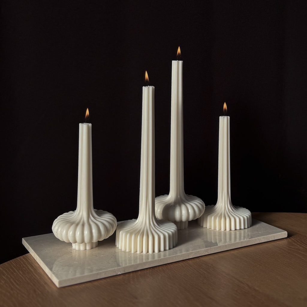 Stabkerze, Dekorationskerze, elegante Kerze, minimalistische Kerze, Abendessen Dekor, Wohnzimmer Accessoire, Geschenkidee, moderne Kerze, einzigartiges Design, stilvolle Beleuchtung.
