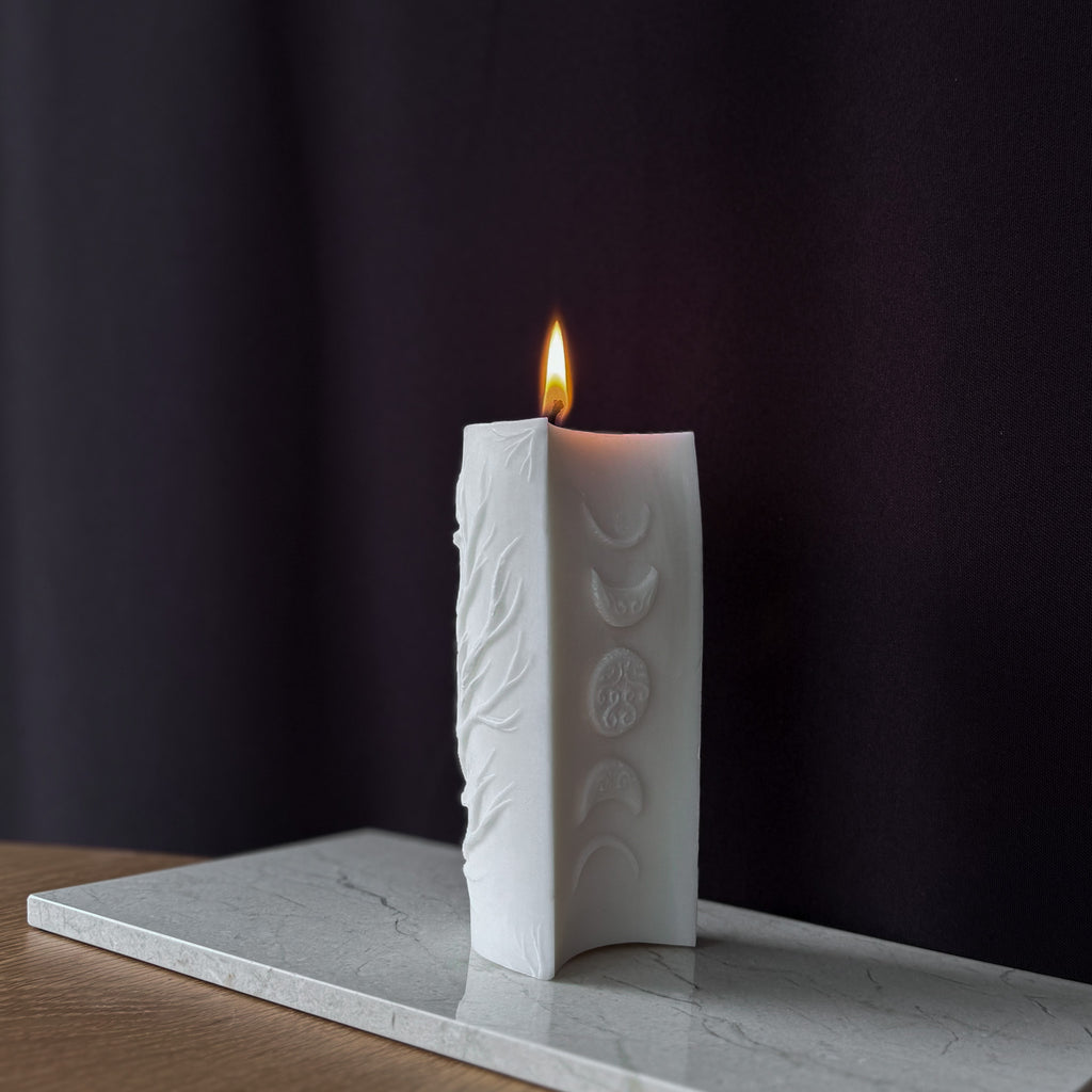 LUNA Kerze, Mondphasen, mystische Beleuchtung, beruhigende Atmosphäre, Astronomie-Geschenke, Meditationsecke, Dekoration für Wohnzimmer, entspannendes Licht, Sternengucker, Nachtgeschichten.