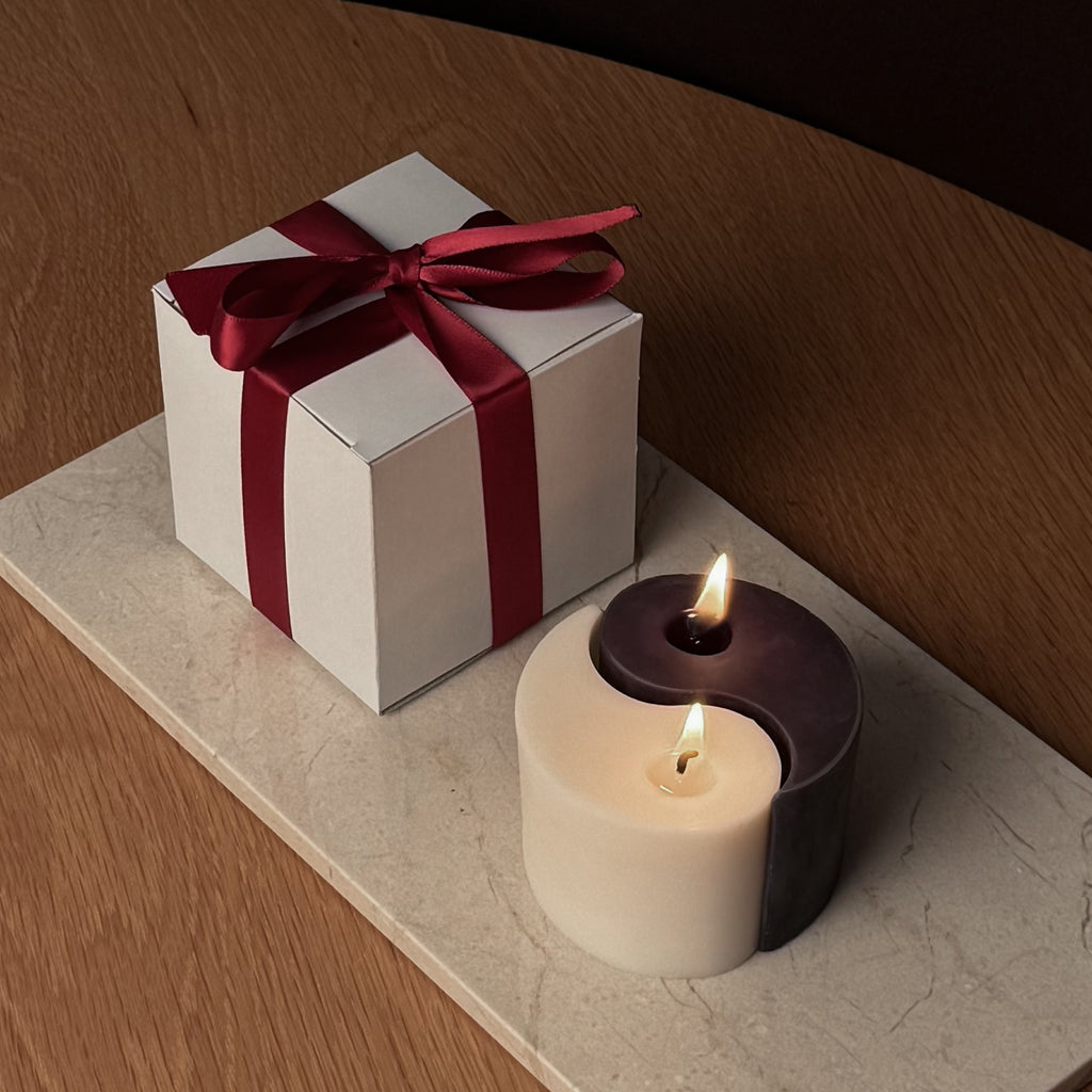 YIN YANG Kerze, harmonisches Design, Balance und Harmonie, Meditationsraum Dekor, Geschenk für Wellness-Enthusiasten, modernes Design, symbolische Dekoration, Home-Office Accessoire, ästhetisches Wohnaccessoire, Gleichgewicht im Leben.